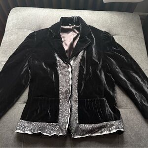 Tahari Elegant Black Velvet Women's Jacket